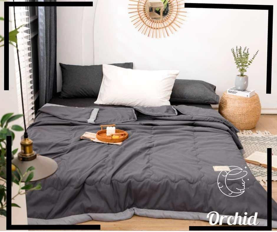 Lightweight Summer Quilt - Border Design